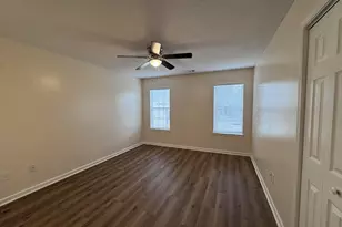 242 Katelyn Cir, Warner Robins, GA 31088 - Photo 3