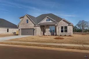 203 Farmland Circle, Perry, GA 31069 - Photo 3