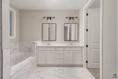 203 Farmland Circle, Perry, GA 31069 - Photo 25