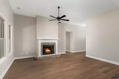 203 Farmland Circle, Perry, GA 31069 - Photo 7