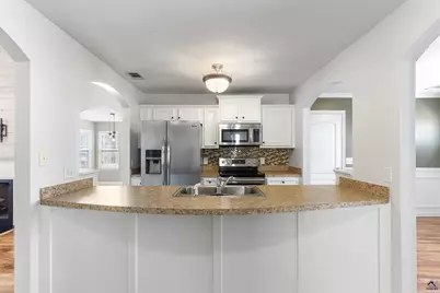 205 Charles Gray Blvd, Perry, GA 31069 - Photo 5