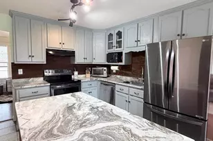 207 Gleneagle Dr, Byron, GA 31008 - Photo 9