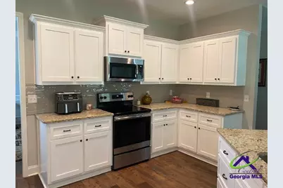 142 Fairway Oaks Drive, Perry, GA 31069 - Photo 11