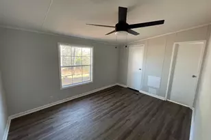 306 Dennard St, Unadilla, GA 31091 - Photo 15