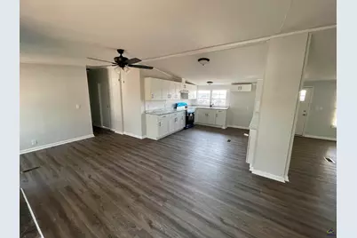 306 Dennard Street, Unadilla, GA 31091 - Photo 3