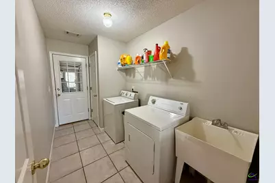 409 Tucker Place, Warner Robins, GA 31088 - Photo 11