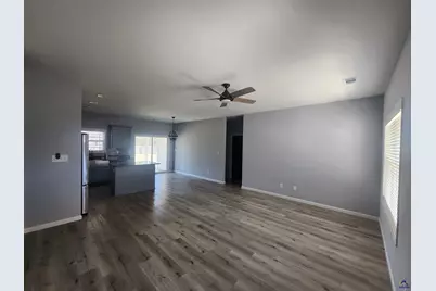 129 Amanda Dr, Byron, GA 31008 - Photo 5