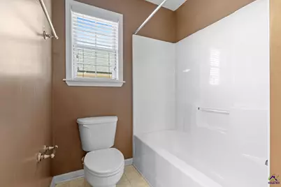 216 Wembley Drive, Warner Robins, GA 31088 - Photo 15