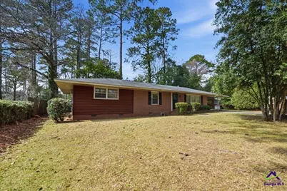 2554 Delano, Macon, GA 31204 - Photo 1