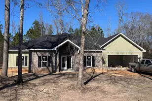 175 Wood Oak Cir, Cochran, GA 31014 - Photo 1