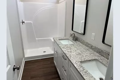 113 Taylor Drive, Cochran, GA 31014 - Photo 9