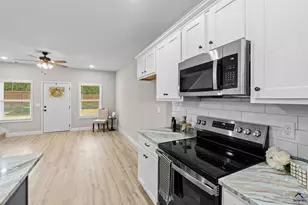 302 Beau Claire Cir, Warner Robins, GA 31008 - Photo 9