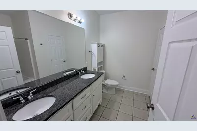 118 Grayton Way, Perry, GA 31069 - Photo 7