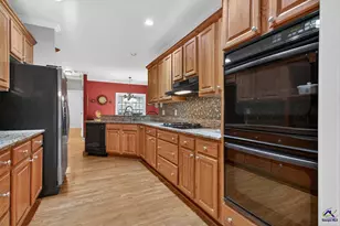 623 Walton Way, Macon, GA 31210 - Photo 17