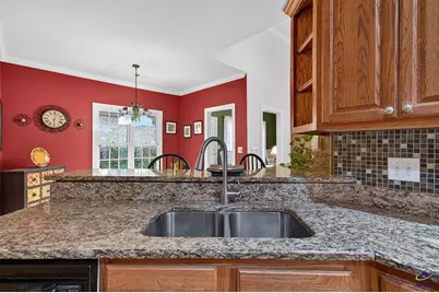 623 Walton Way, Macon, GA 31210 - Photo 15