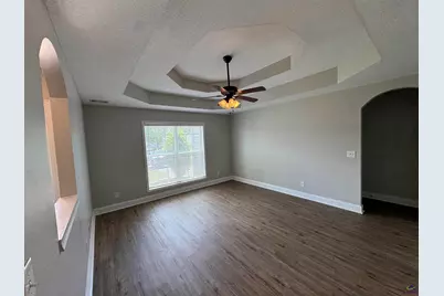 510 Leisure Lake Drive, Warner Robins, GA 31088 - Photo 3