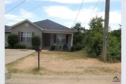 136 Oscar Court, Warner Robins, GA 31093 - Photo 1