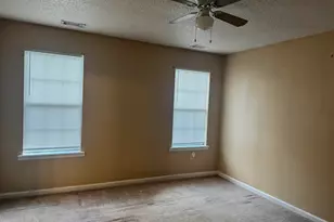 136 Oscar Ct, Warner Robins, GA 31093 - Photo 11