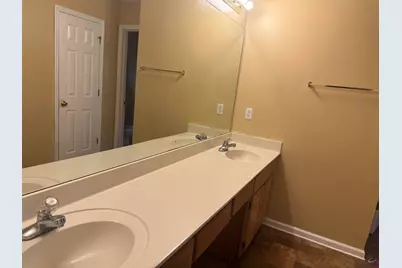 136 Oscar Court, Warner Robins, GA 31093 - Photo 13