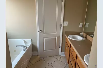 523 Manchester Lane, Byron, GA 31008 - Photo 7