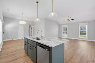 1801 Quail Ridge Ln, Perry, GA 31069 - Photo 15