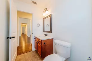 214 Cheshire Dr, Warner Robins, GA 31088 - Photo 13