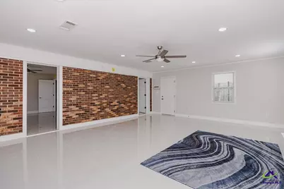 210 Webb Street, Warner Robins, GA 31093 - Photo 9