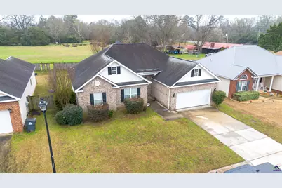 207 Broderick Circle, Warner Robins, GA 31088 - Photo 3