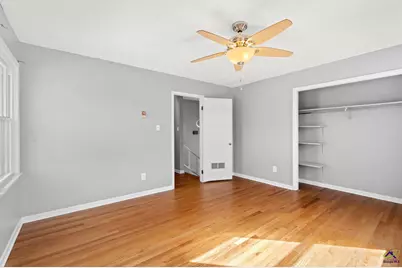 213 Self Street, Warner Robins, GA 31088 - Photo 9