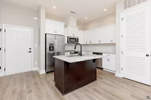 1009 Northside Dr, Perry, GA 31069 - Photo 1