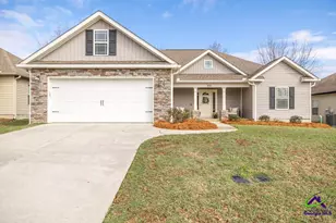 305 Gibson Cir, Kathleen, GA 31047 - Photo 1