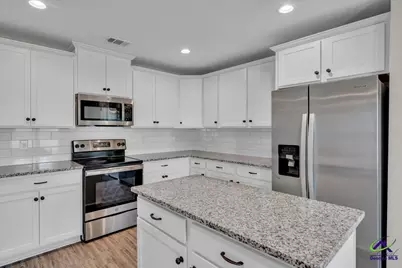 629 Broderick, Warner Robins, GA 31088 - Photo 15