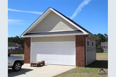 139 Addington, Kathleen, GA 31047 - Photo 5