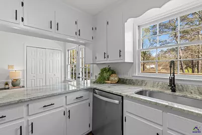 6806 Bay Point Drive, Macon, GA 31220 - Photo 21