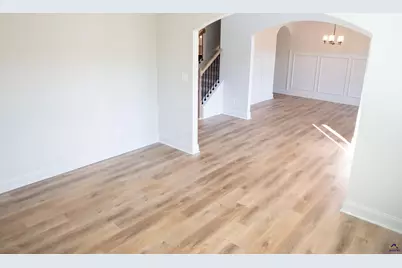 313 Garnet Drive, Bonaire, GA 31005 - Photo 7