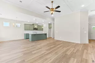 124 Early Dr, Byron, GA 31008 - Photo 11