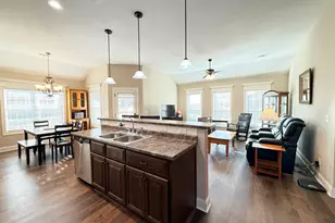 2402 Quail Ridge Ln, Perry, GA 31069 - Photo 3