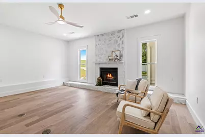 177 NE Lakeshore Circle, Milledgeville, GA 31061 - Photo 15