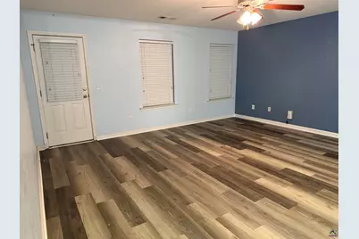 423 Haddenham Court, Perry, GA 31069 - Photo 3
