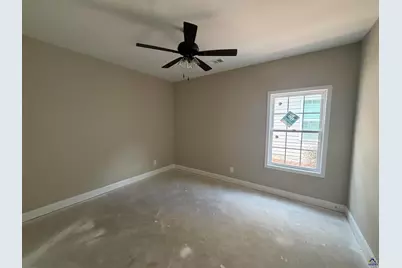 130 Fairway Oaks Drive, Perry, GA 31069 - Photo 7