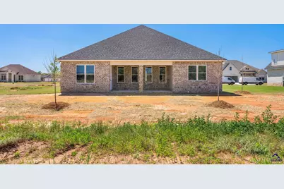 211 Farmland Circle, Perry, GA 31069 - Photo 3