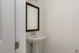 210 Farmland Circle, Perry, GA 31069 - Photo 13