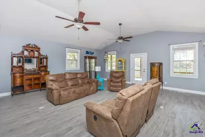 1053 W 26 Highway, Cochran, GA 31014 - Photo 15