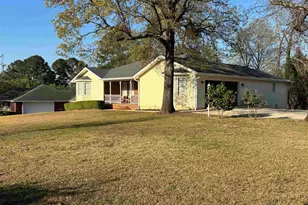 210 Oak Forest Ln, Warner Robins, GA 31088 - Photo 3