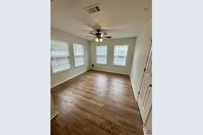 129 Kingston Village Drive, Perry, GA 31069 - Photo 11