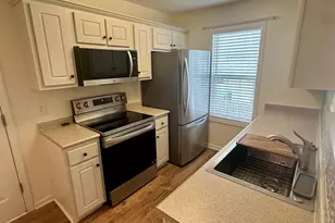 129 Kingston Village Dr, Perry, GA 31069 - Photo 5