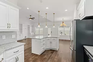 145 Fairway Oaks, Perry, GA 31069 - Photo 9