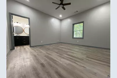 542 Elm Street, Macon, GA 31201 - Photo 17