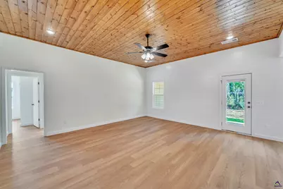 121 Early Drive, Byron, GA 31008 - Photo 9