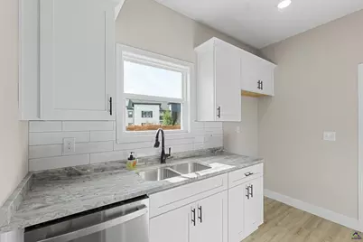 238 Beau Claire Circle, Warner Robins, GA 31008 - Photo 5